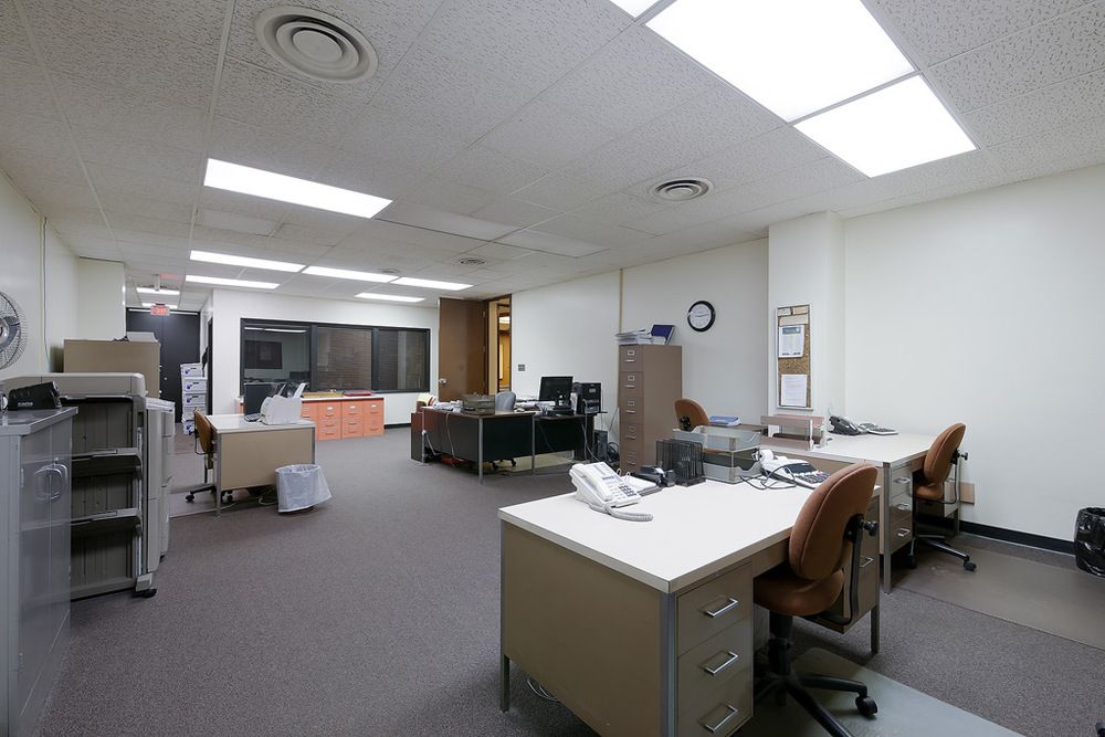 The Daily Dispatch Building: 1720 5th Ave, Moline, IL 61265